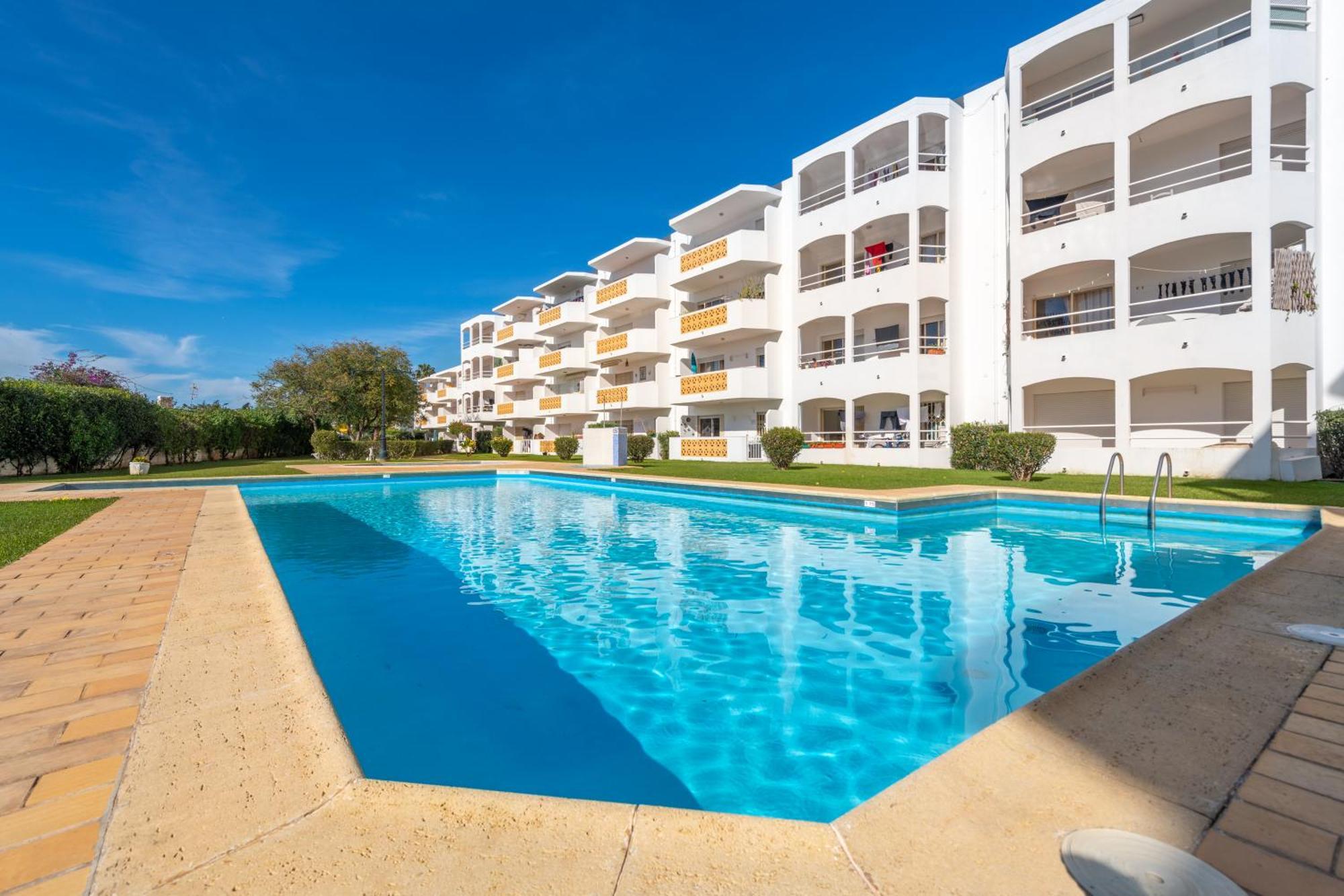 Algarsun - Idealy Situated Holiday Apartment With All Modern Comfort Albufeira Exteriér fotografie